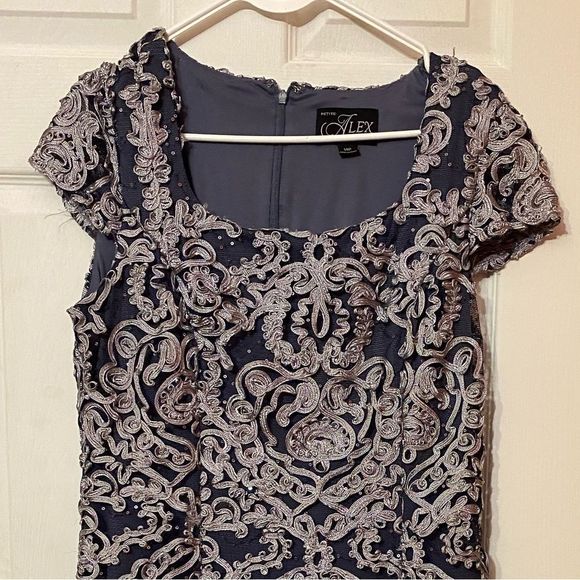 ALEX EVENINGS NAVY BLUE SILVER ROSETTE EMBROIDERED FLARE DRESS size 14P - Picture 5 of 10